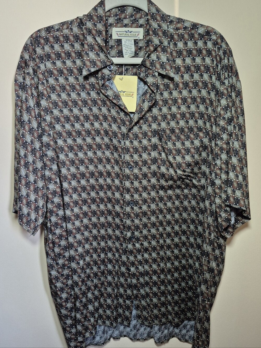 Natural Issue Camp Shirt - Mens Size Medium